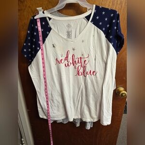 St. John's Bay White Women's Crew Neck Tee